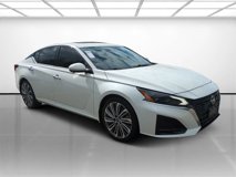 Used 2023 Nissan Altima 2.5 SL
