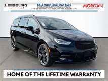 New 2025 Chrysler Pacifica Limited