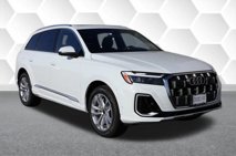 New 2025 Audi Q7 3.0T Premium Plus