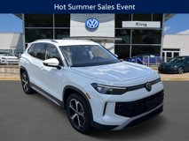 New 2025 Volkswagen Tiguan SE