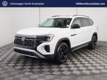New 2025 Volkswagen Atlas Peak Edition SE