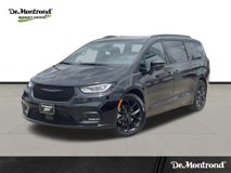 New 2025 Chrysler Pacifica Limited