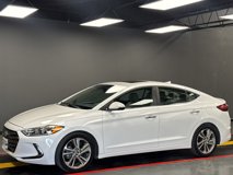 Used 2017 Hyundai Elantra Limited w/ Limited Tech Package 04