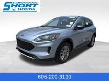 Used 2022 Ford Escape SE w/ Convenience Package