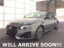 Used 2024 Nissan Altima 2.5 SV