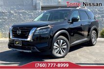 New 2025 Nissan Pathfinder SL