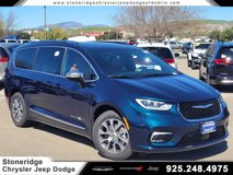 New 2025 Chrysler Pacifica Pinnacle