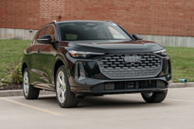 New 2025 Audi Q5 Premium Plus
