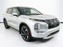 New 2024 Mitsubishi Outlander SE