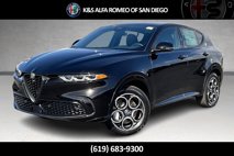 New 2025 Alfa Romeo Tonale w/ Premium Package