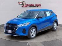 New 2025 Nissan Kicks Play S
