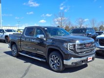 New 2025 GMC Sierra 1500 SLT w/ SLT Premium Plus Package