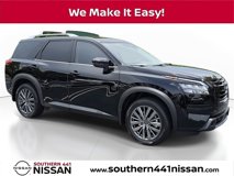 New 2025 Nissan Pathfinder SL w/ SL Premium Package