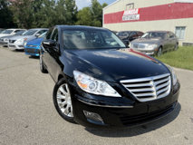 Used 2011 Hyundai Genesis 3.8 w/ Premium Navigation Pkg 3