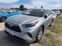 Used 2022 Toyota Highlander LE