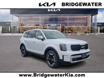 New 2025 Kia Telluride EX w/ EX Captain's Chair Package