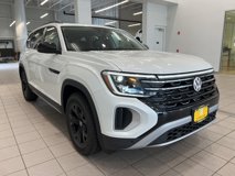 New 2024 Volkswagen Atlas Peak Edition SEL