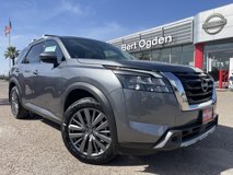 New 2025 Nissan Pathfinder SL w/ SL Premium Package