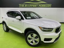 Used 2022 Volvo XC40 T4 Momentum