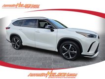 Used 2022 Toyota Highlander XSE