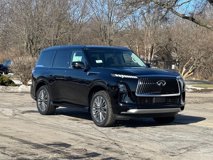 New 2025 INFINITI QX80 Luxe