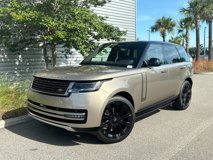 New 2025 Land Rover Range Rover SE
