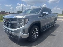 New 2025 GMC Sierra 1500 SLT w/ SLT Premium Plus Package