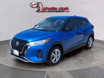New 2025 Nissan Kicks Play S