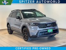 Used 2023 Kia Sorento S w/ Panoramic Sunroof Package
