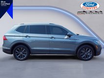 Used 2023 Volkswagen Tiguan SE w/ Panoramic Sunroof Package