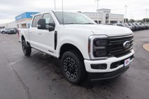 New 2025 Ford F250 Platinum w/ FX4 Off-Road Package