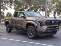 New 2025 Toyota Tacoma SR5