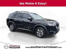 New 2025 Nissan Pathfinder SL