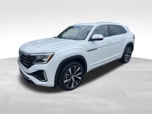 New 2025 Volkswagen Atlas Cross Sport SEL Premium R-Line