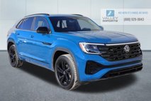 New 2025 Volkswagen Atlas Cross Sport SEL R-Line
