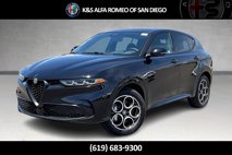 New 2025 Alfa Romeo Tonale w/ Premium Package