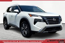New 2025 Nissan Rogue SL