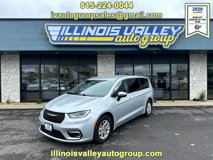 Used 2023 Chrysler Pacifica Touring-L