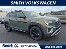 New 2025 Volkswagen Atlas Peak Edition SE
