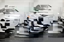 New 2025 Audi Q6 e-tron Premium