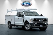 New 2025 Ford F350 2WD SuperCab Super Duty