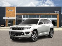 New 2025 Jeep Grand Cherokee Overland w/ Trailer Tow Package