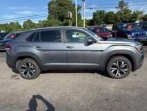 New 2025 Volkswagen Atlas Cross Sport SE