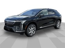 New 2025 Cadillac Optiq Luxury 2