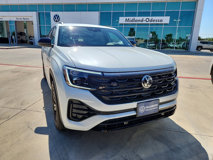 New 2025 Volkswagen Atlas Cross Sport SEL R-Line