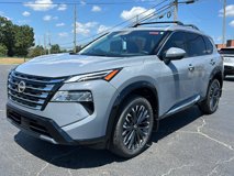 New 2025 Nissan Rogue Platinum w/ Platinum Premium Package