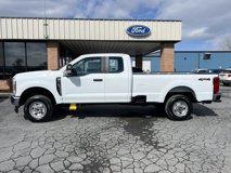 New 2025 Ford F250 XL w/ XL Chrome Package