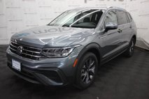 Used 2022 Volkswagen Tiguan SE w/ Panoramic Sunroof Package
