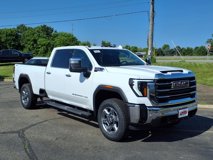 New 2025 GMC Sierra 3500 SLT w/ SLT Premium Package