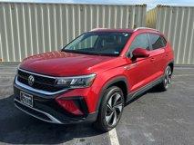 Certified 2024 Volkswagen Taos SE w/ Panoramic Sunroof Package